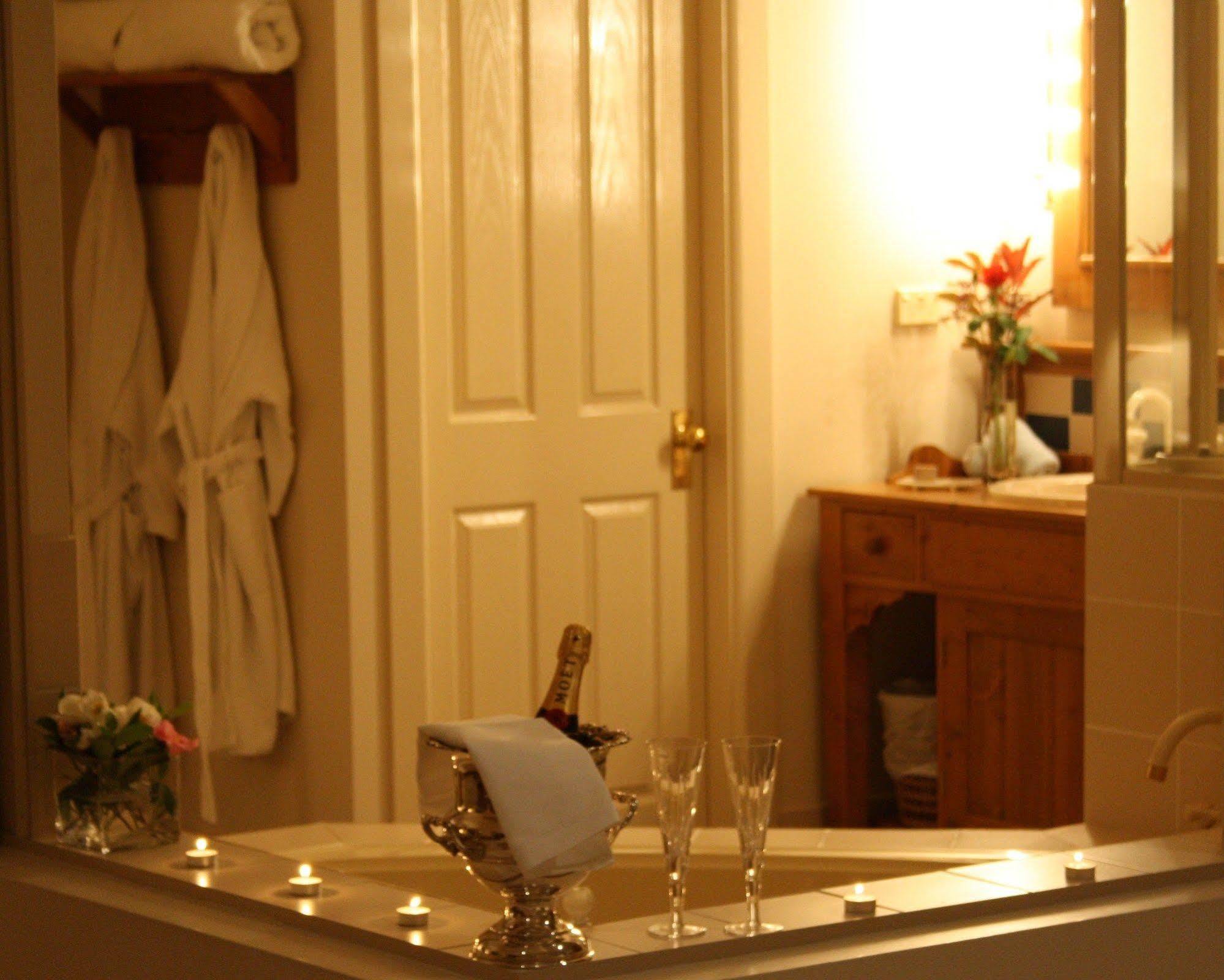 สตราเทิร์น พาร์ค ลอดจ์ Bed & Breakfast สโคน ภายนอก รูปภาพ