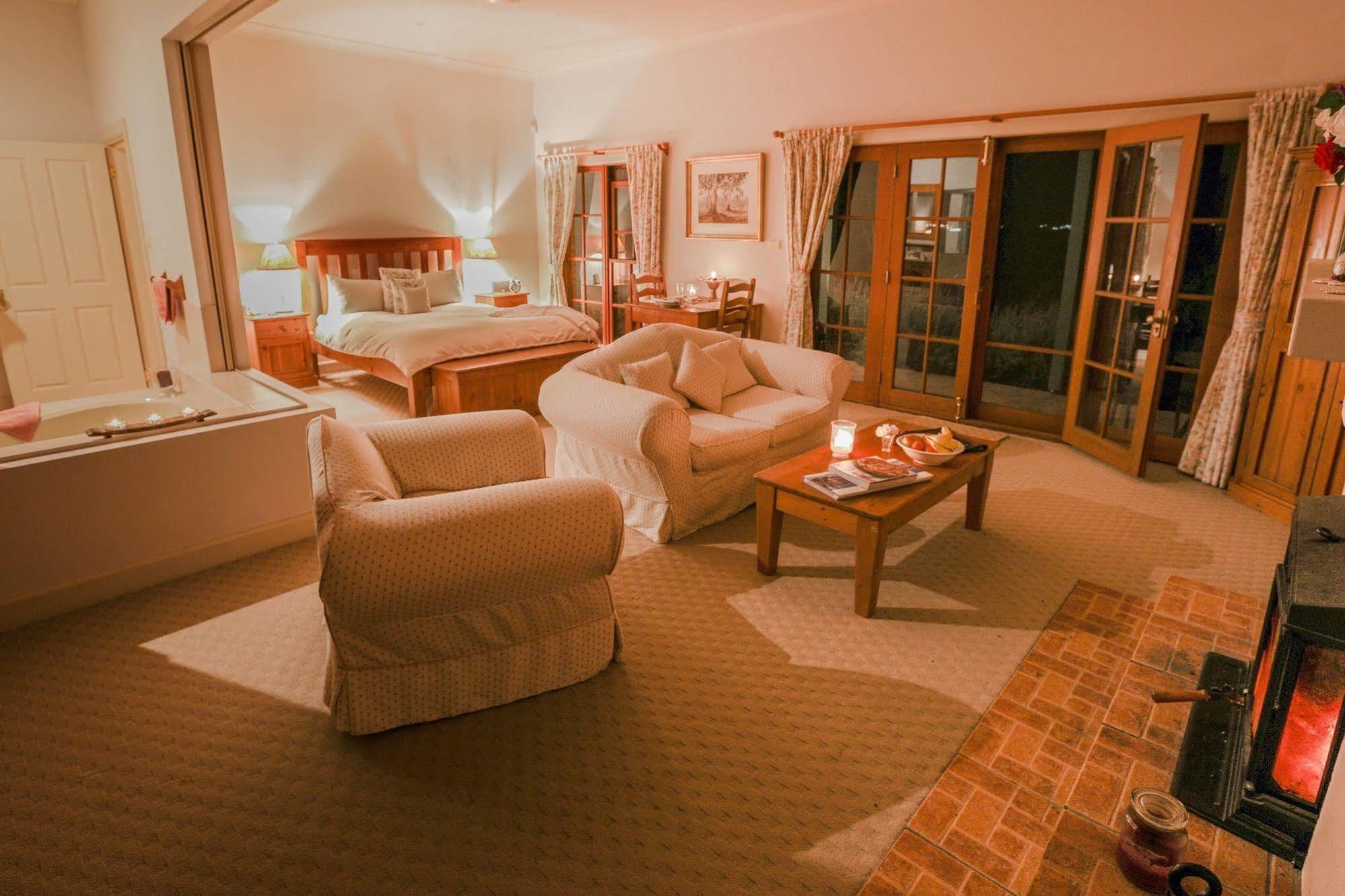 สตราเทิร์น พาร์ค ลอดจ์ Bed & Breakfast สโคน ภายนอก รูปภาพ
